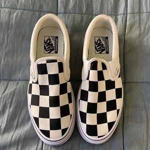 UA Super Comfy Cush slip-on.  Women. 10.5